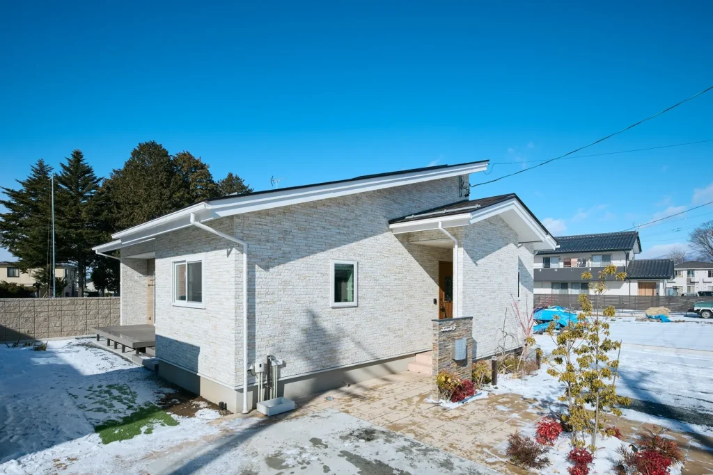 建築事例_6peopleflat_main